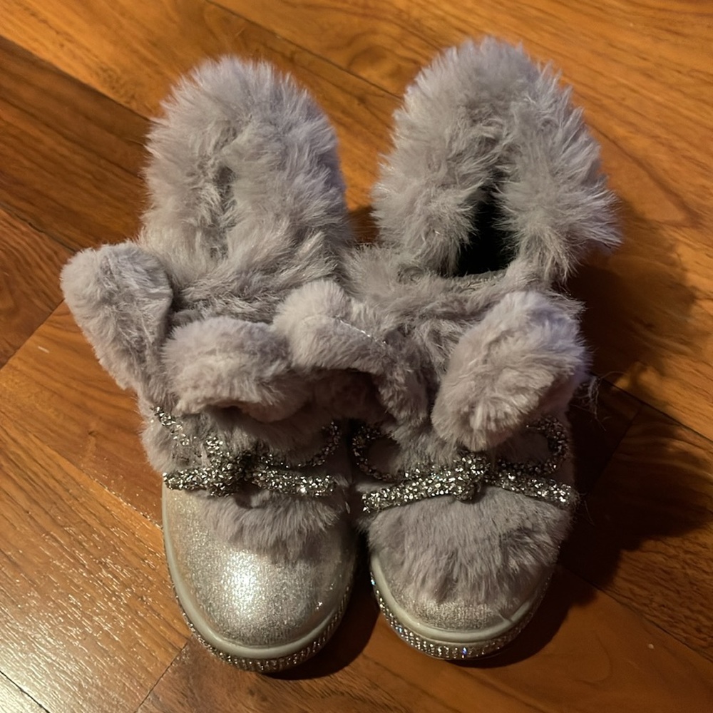 New Furry with Silver Sequin Bling Toddler Slip-On Boots - Picture 8 of 10